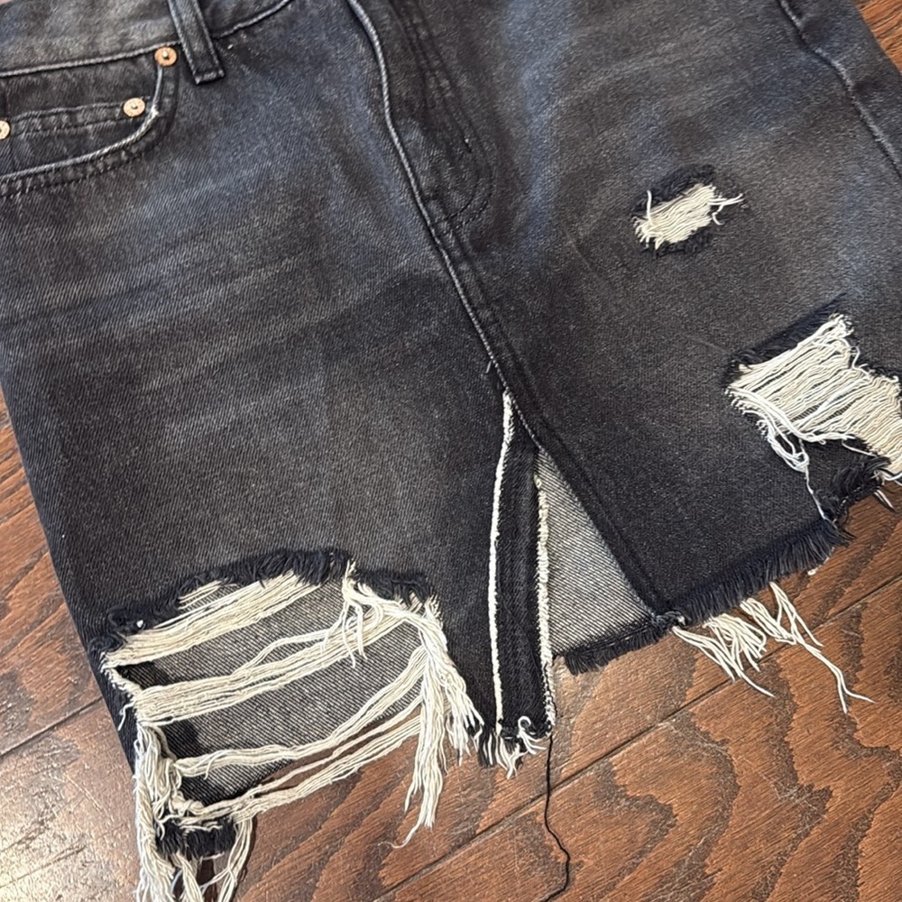 We the Free black denim distressed mini skirt, size 24 - Picture 4 of 8